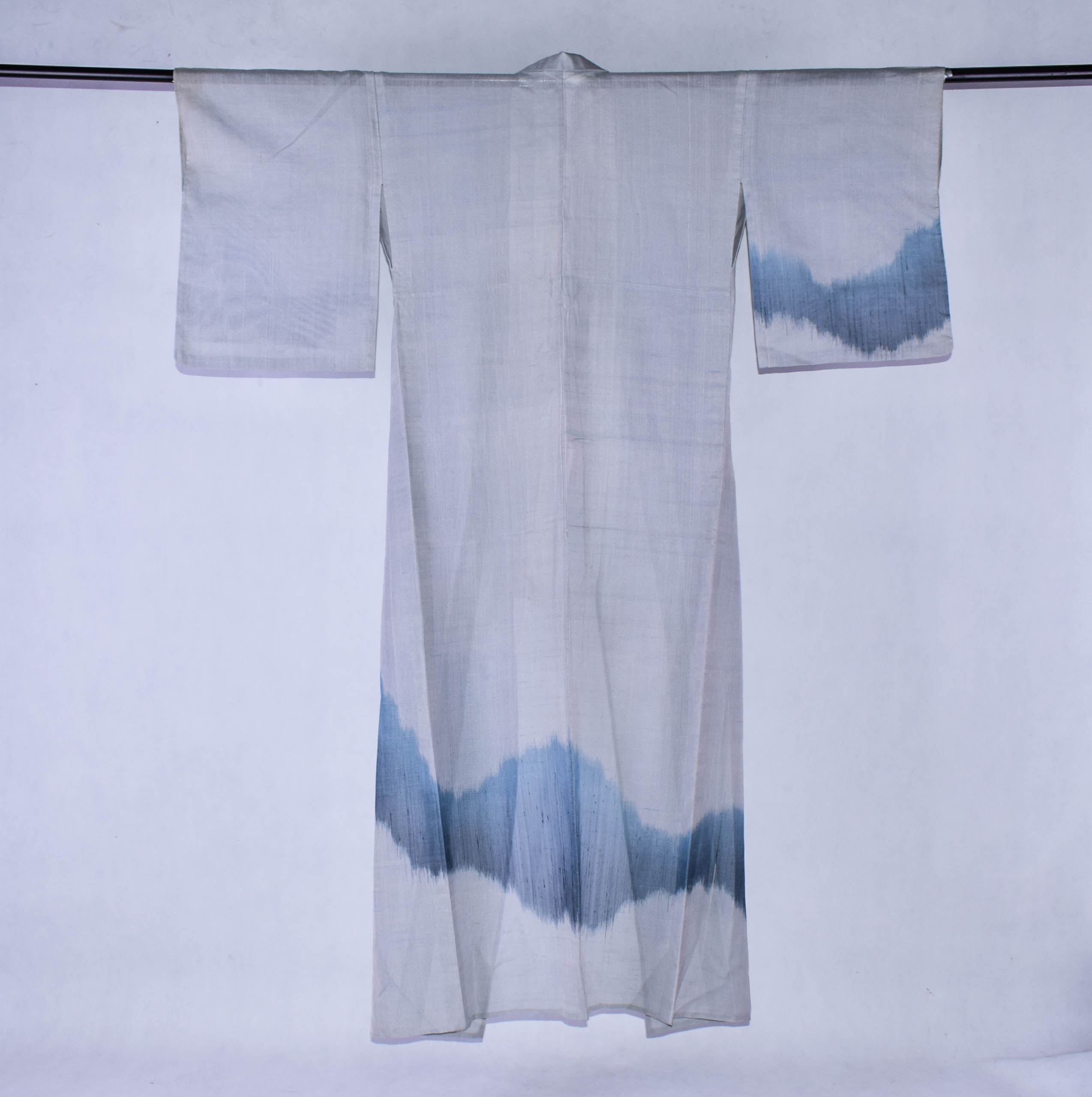 Kimono usumono w kolorze shiro-nezumi - obrazek 2